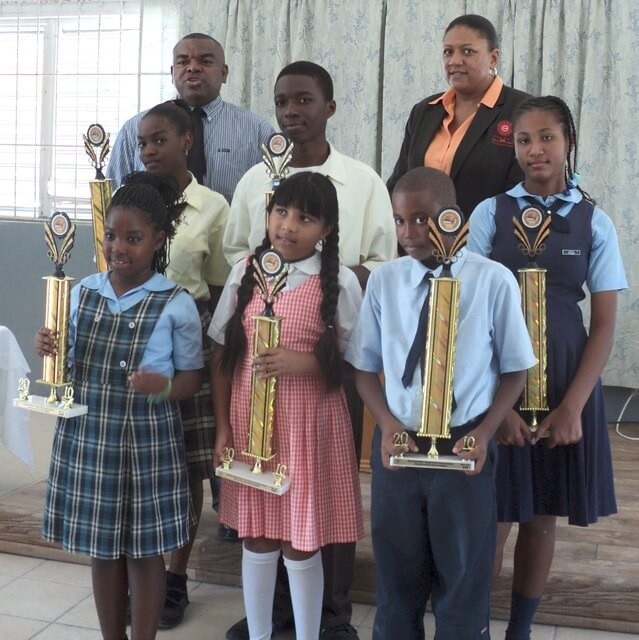 PPC Ltd. Presents Prizes to Winners of Reading Rush Poster Competition